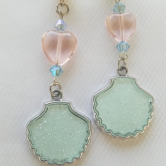 Handmade Shell,  Heart and Pearl Earrings - Picture 2 of 4